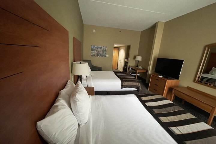 Room 11 of 30