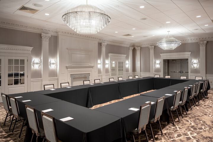 Crowne Plaza Albany - The Desmond Hotel by IHG