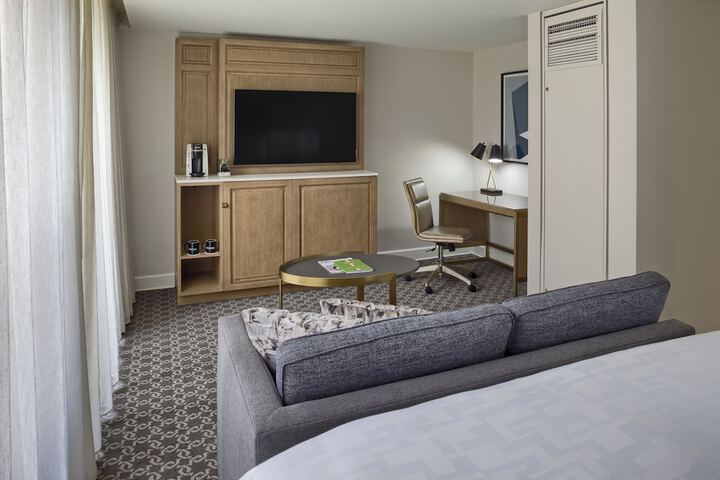 Room 34 of 64