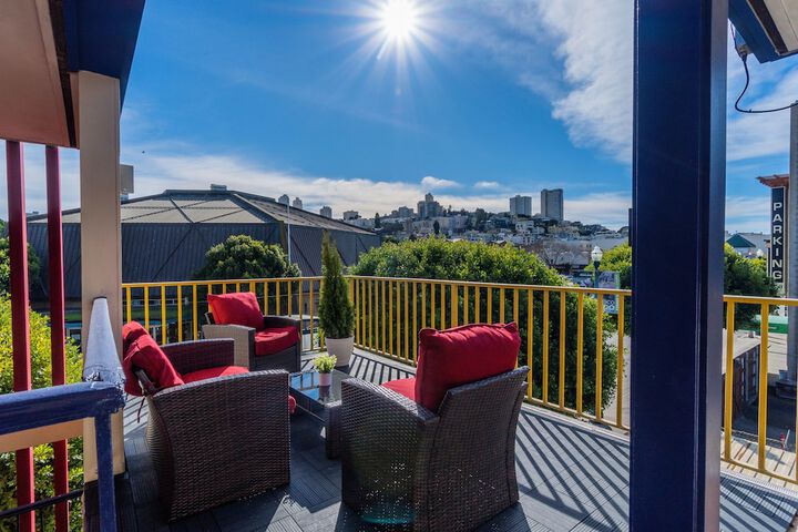 Sundeck 133 of 143