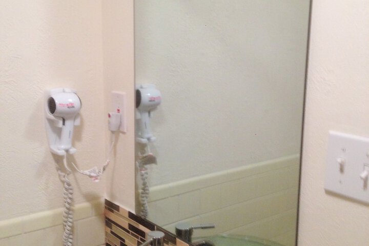 Room 114 of 182