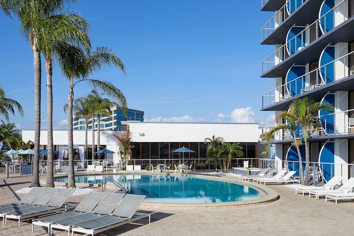Pool 4 of 40