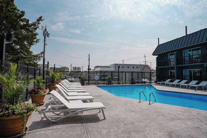 Pool 2 of 44