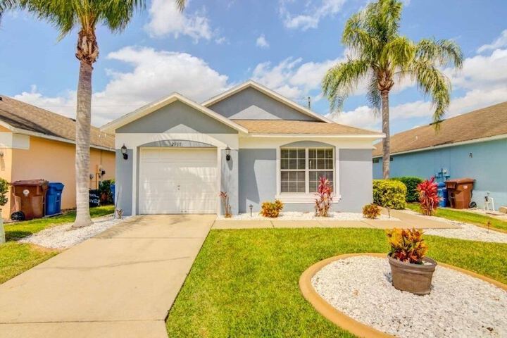 Great Southern Dunes Private Pool 3 Bedroom Home by RedAwning