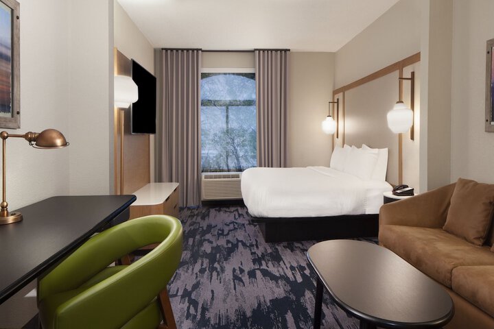 Room 15 of 39