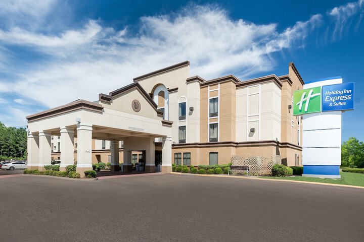 Holiday Inn Express & Suites Grenada by IHG