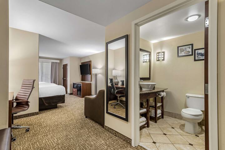 Room 16 of 47