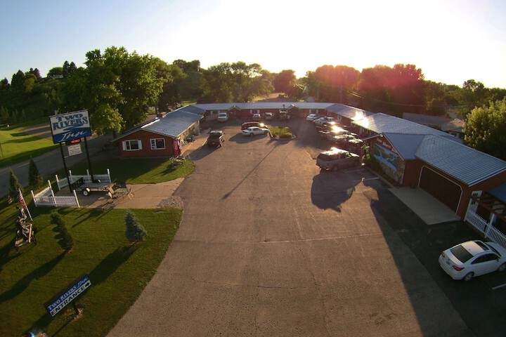 Two Rivers Inn West