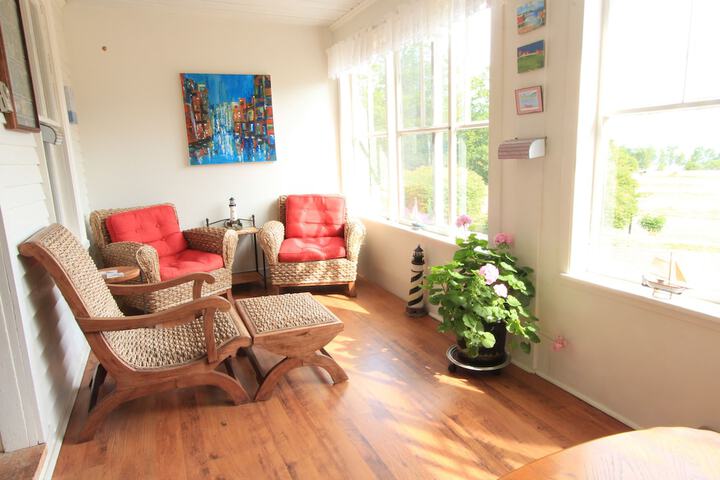 Sundeck 50 of 56