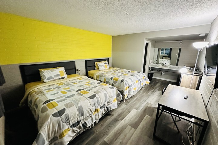 Room 18 of 42