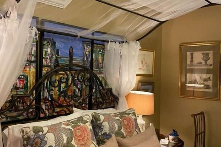 Stay Fairfield - Fairfield Place and Fairfield Manor Bed & Breakfast