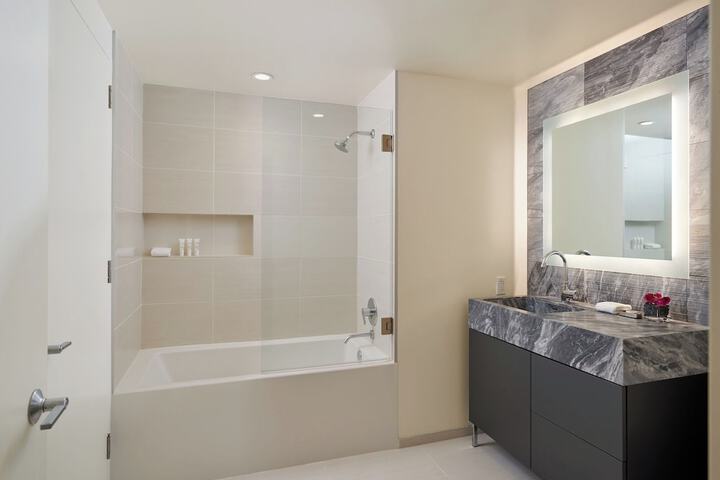 Room 20 of 47