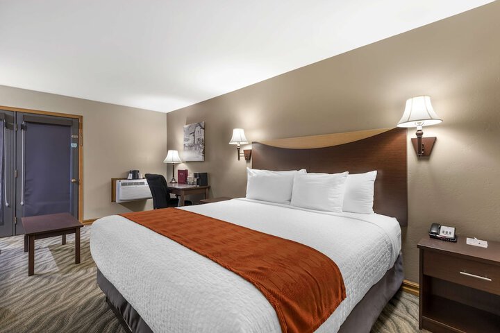 Room 15 of 42