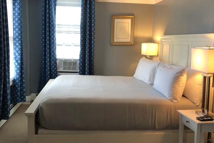 Room 175 of 183