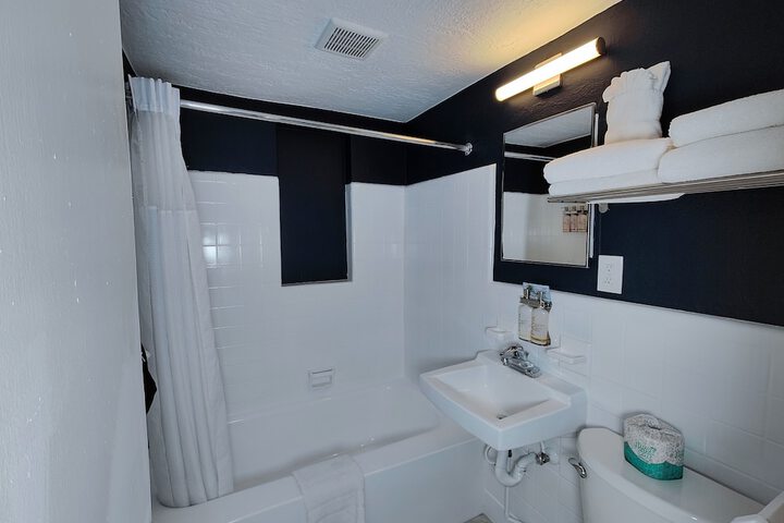 Room 90 of 117