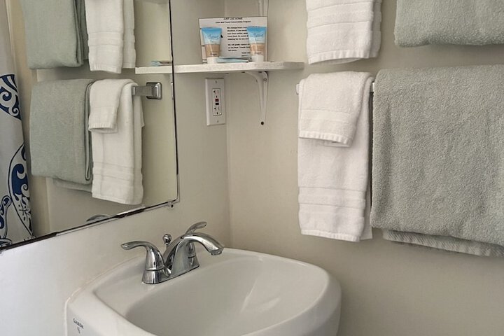 Room 173 of 218