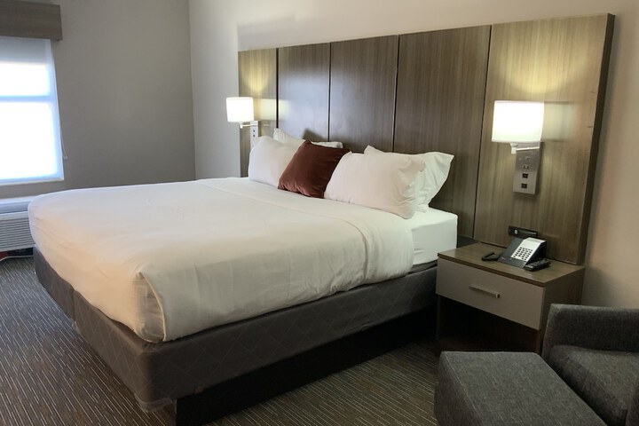 Room 36 of 64