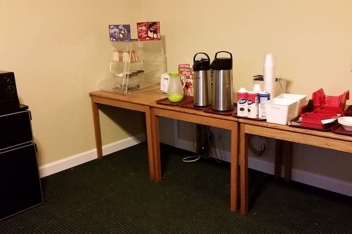 Breakfast/Coffee Service 43 of 46