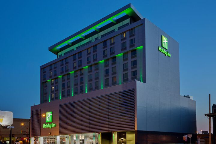 Hotel 1 of 102