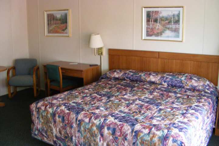 Room 18 of 38