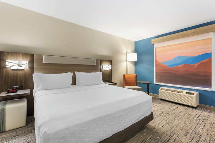 Holiday Inn Express Hotel & Suites Belgrade by IHG