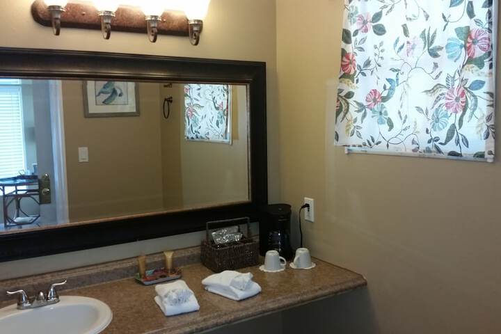Room 25 of 46