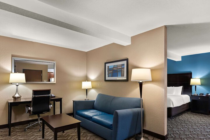 Room 37 of 46