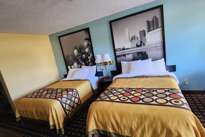 Room 27 of 37