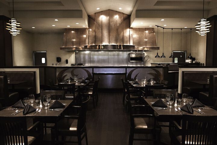Dining 21 of 28