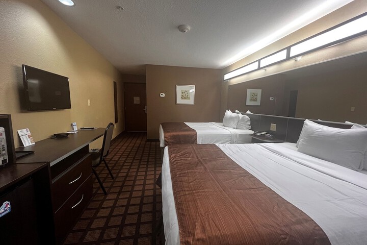 Room 12 of 45
