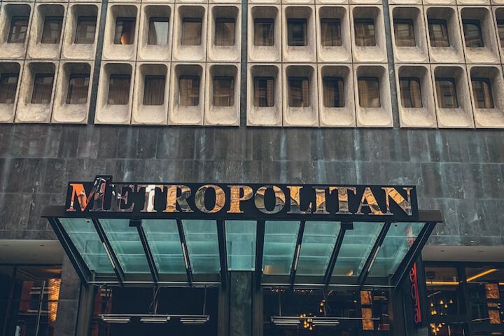 Metropolitan at the 9 Autograph Collection