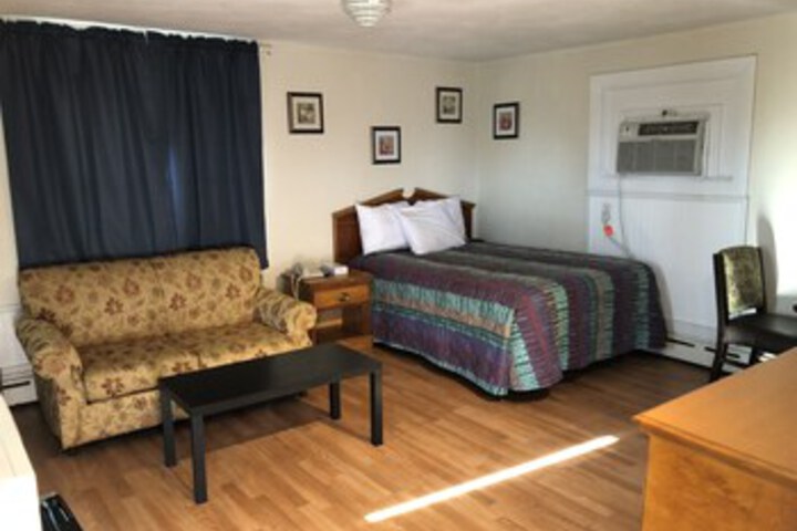 Town Line Motel