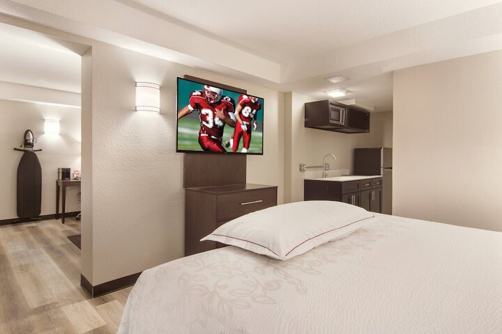 Room 19 of 35