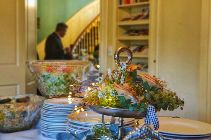 Montague Inn