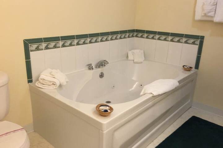 Hot Tub 40 of 40