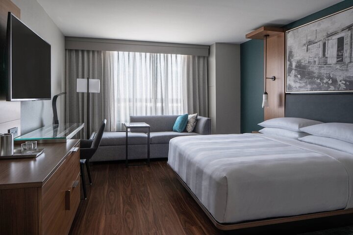Room 10 of 86
