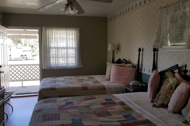 Room 32 of 35