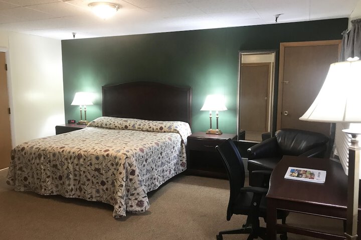 Room 37 of 68