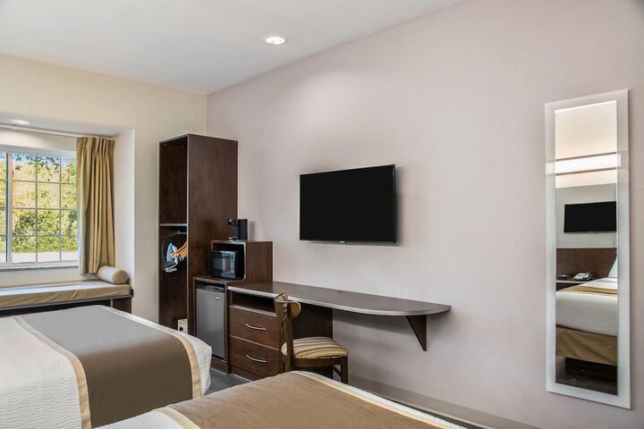 Microtel Inn & Suites by Wyndham Pearl River / Slidell