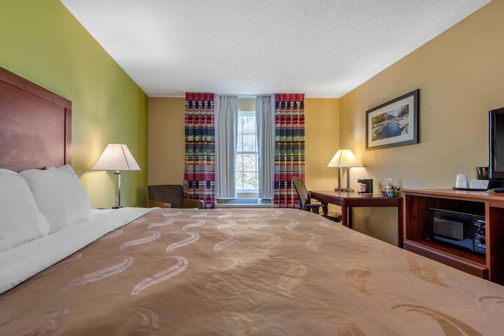 Room 12 of 38