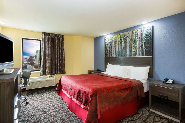Room 14 of 26