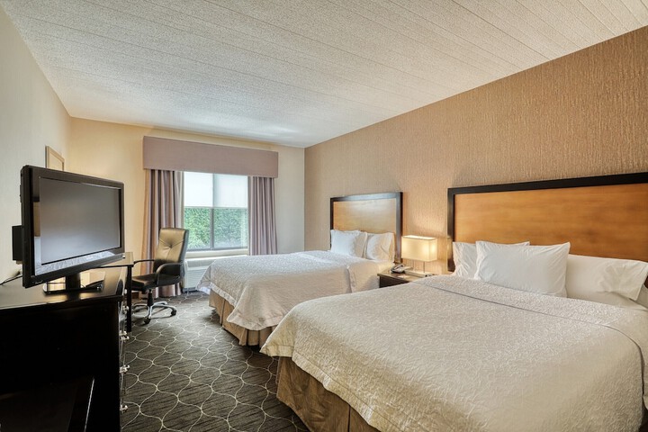 Hampton Inn & Suites Parsippany / North