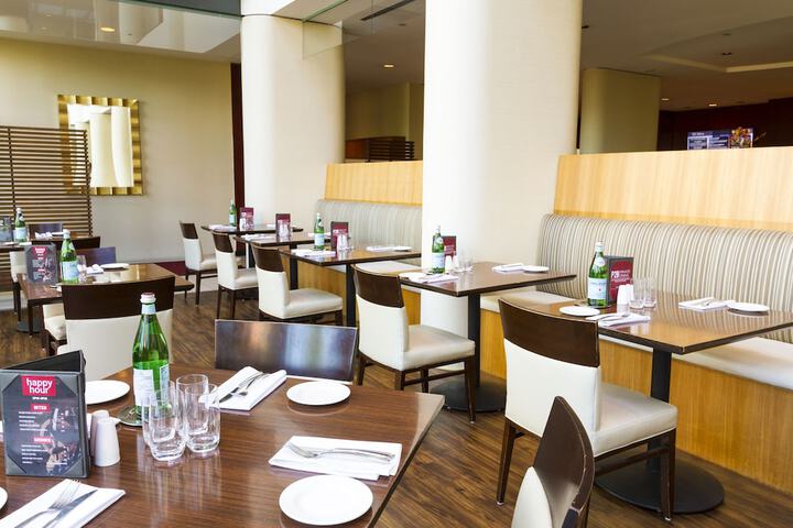 Pinnacle Hotel Harbourfront