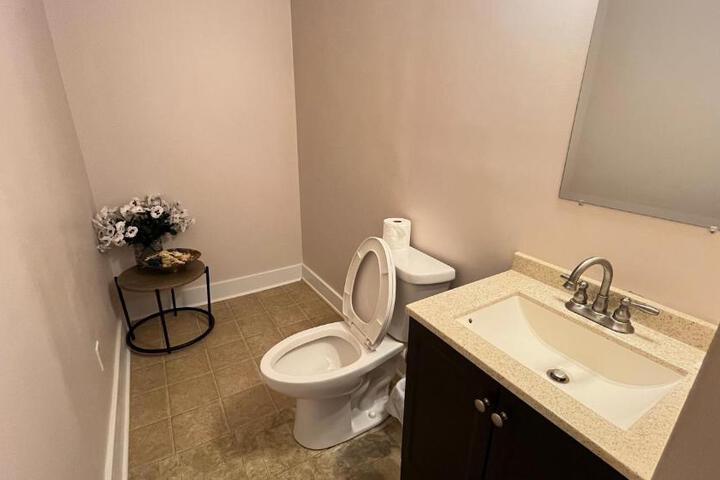 Admirals Quay Motel & Suites