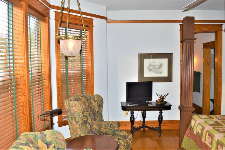 Roanoke Island Inn
