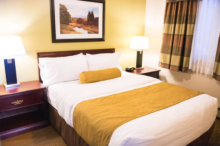 Days Inn by Wyndham High Level