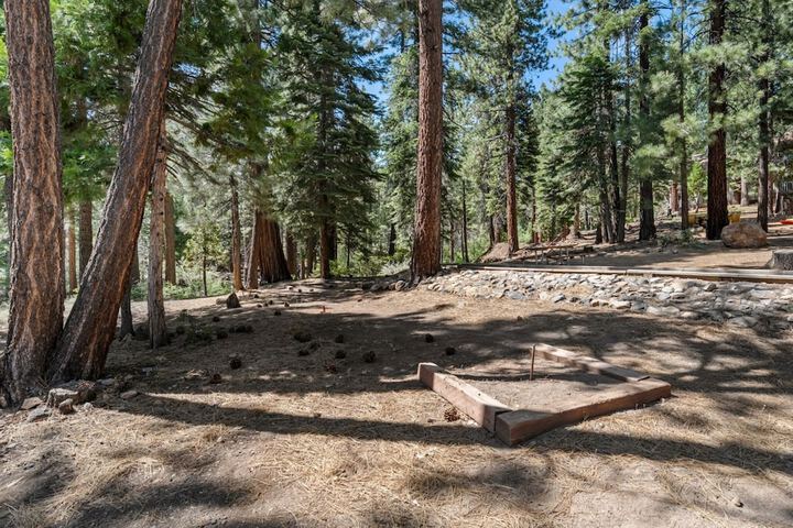 Enjoy Forest Views Retreat at Kingswood Village!