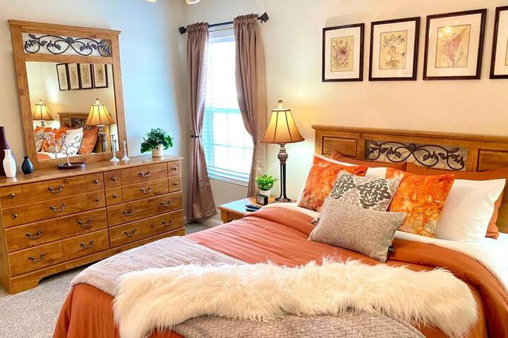 Spacious & comfy home in ultra-convenient location 2025 Traveller Award Winner