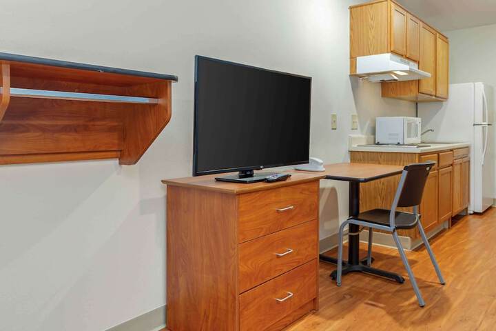Room 16 of 24