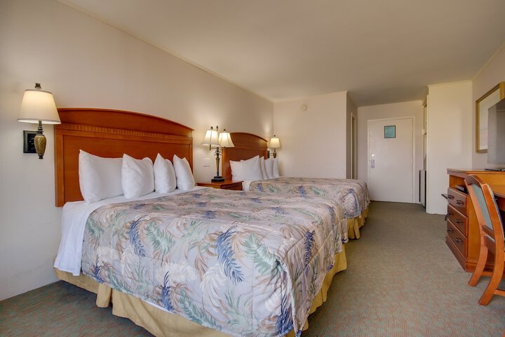 Room 42 of 77
